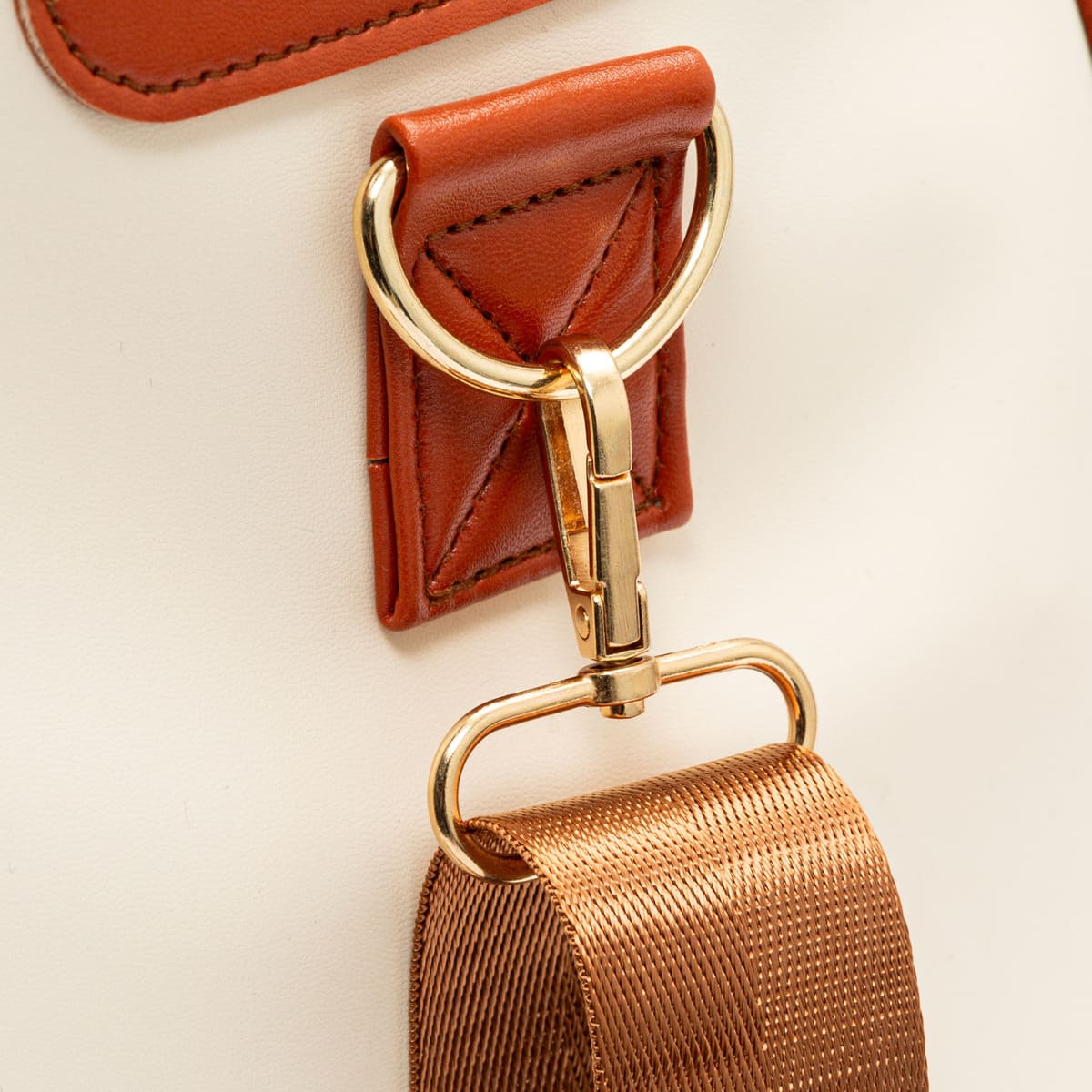 Luhxe Travel Bag 2.0 image 16